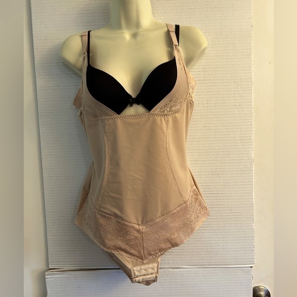 Maidenform Flex to Fit lace firm 1 pc foundation shaper collection. Sz-1X    O4 - Picture 2 of 8